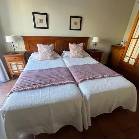 Hotel Es Mercadal Ngoại thất bức ảnh