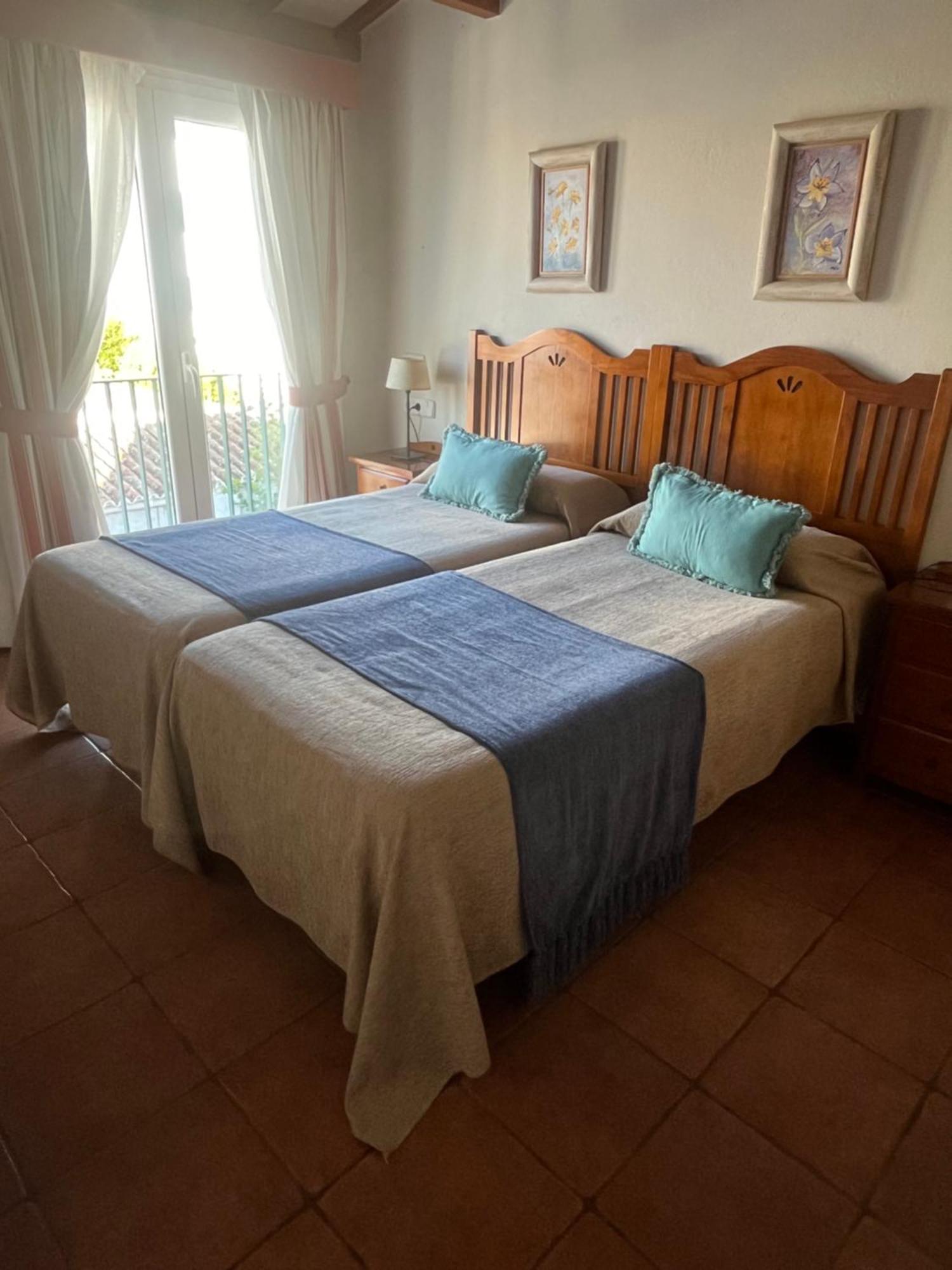Hotel Es Mercadal Ngoại thất bức ảnh