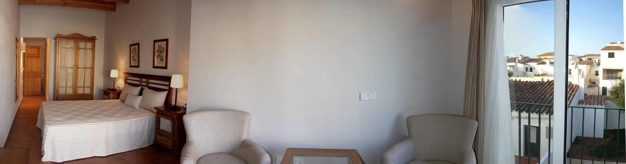 Hotel Es Mercadal Ngoại thất bức ảnh
